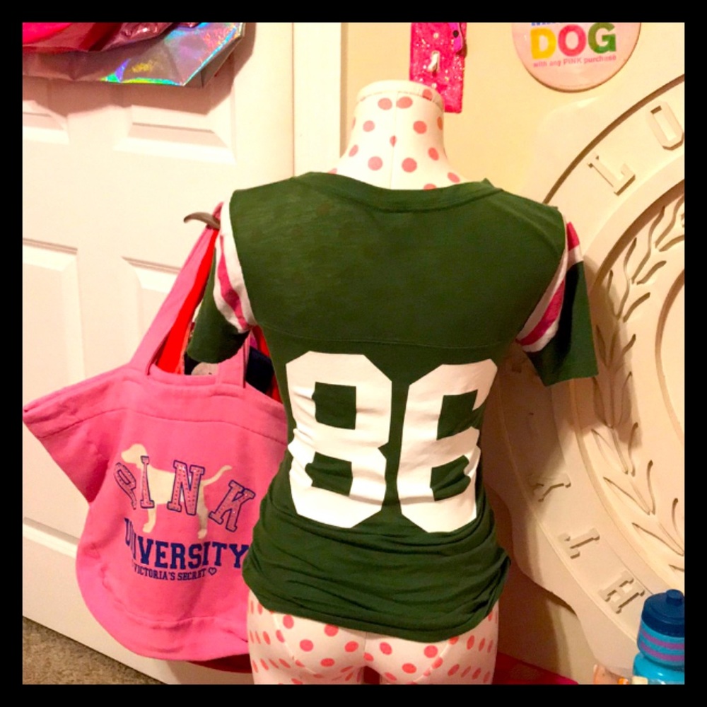 💚PINK VS “LOVE PINK 86” Vintage Football Tee💚 - Picture 3 of 6